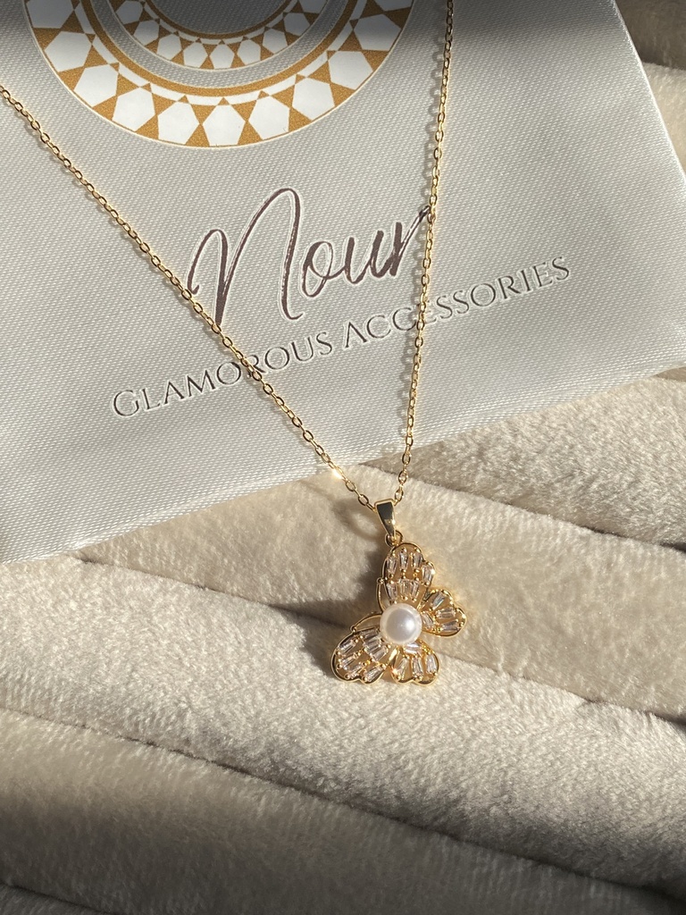 [14096]  Pearl Butterfly Necklace 