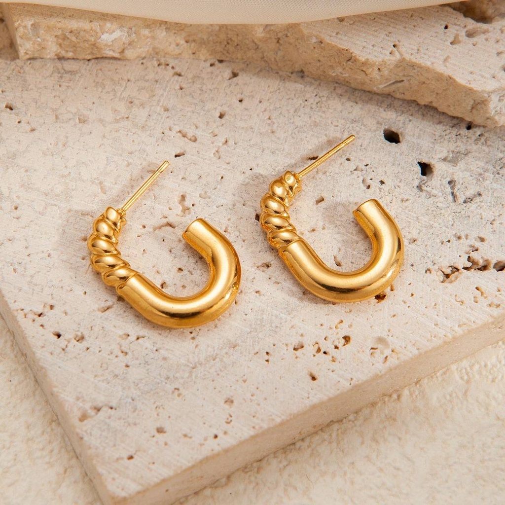 [15030] 15030 Earing
